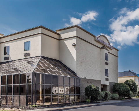 Comfort Suites Airport Alcoa , TN 37701 near Mcghee Tyson Airport View Point 3