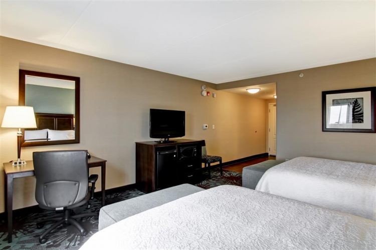 Hampton Inn by Hilton Toronto Airport Corporate Centre , ON M9C 5K5 near Toronto Pearson Airport View Point 52