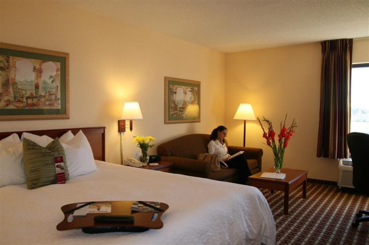 Hampton Inn Tampa-Veterans Expressway , FL 33634 near Tampa International Airport View Point 12