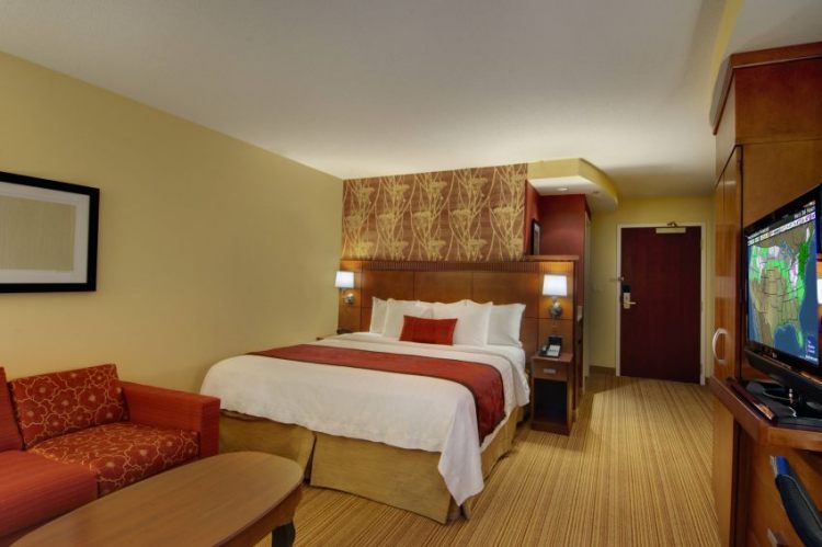 Courtyard by Marriott Madison East , WI 53718 near Dane County Regional Airport (truax Field) View Point 19