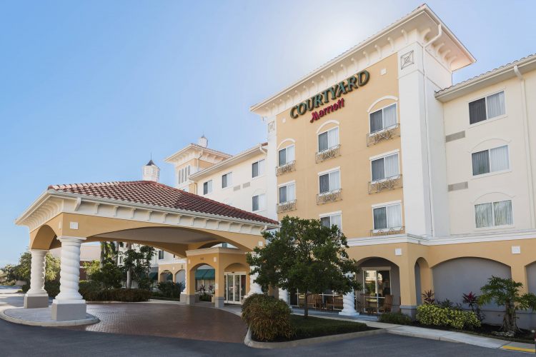 Courtyard By Marriott Fort Myers At I 75 And Gulf Coast Town Center