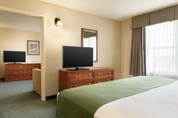 Country Inn & Suites by Radisson, Boise West , ID 83642 near Boise Airport (Boise Air Terminal) (Gowen Field) View Point 9