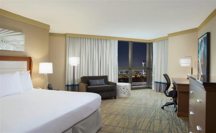 DoubleTree by Hilton Hotel Miami Airport & Convention Center , FL 33126 near Miami International Airport View Point 19