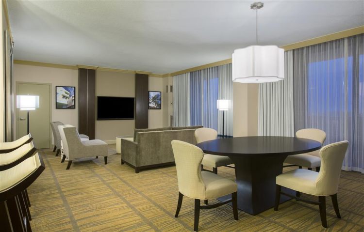 DoubleTree by Hilton Hotel Miami Airport & Convention Center , FL 33126 near Miami International Airport View Point 26