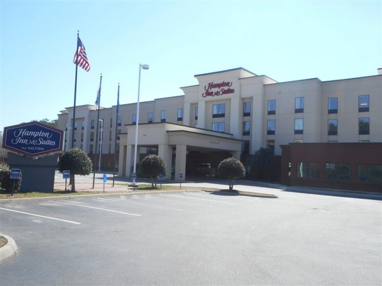 Hampton Inn & Suites Norfolk Airport