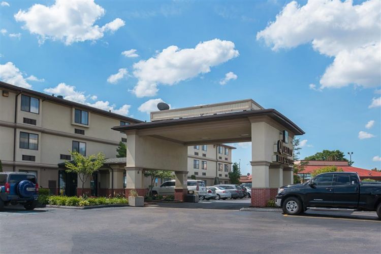 Quality Inn & Suites Detroit Metro Airport