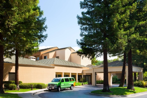 Courtyard By Marriott Sacramento Airport Natomas