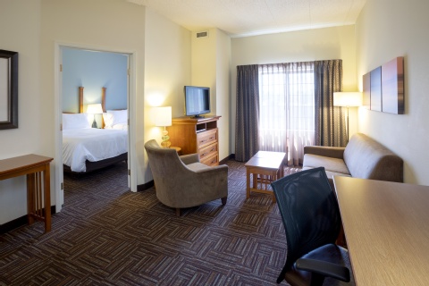 Staybridge Suites Minneapolis-Bloomington , MN 55437 near Minneapolis-saint Paul International Airport (wold-chamberlain Field) View Point 21