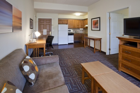 Staybridge Suites Minneapolis-Bloomington , MN 55437 near Minneapolis-saint Paul International Airport (wold-chamberlain Field) View Point 23