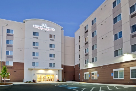 Candlewood Suites Portland Airport