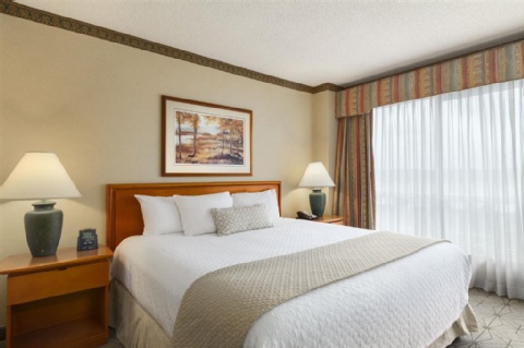 Embassy Suites by Hilton Portland Airport , OR 97220 near Portland International Airport View Point 18