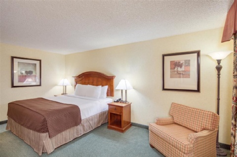 Red Lion Hotel Portland Airport , OR 97220 near Portland International Airport View Point 22