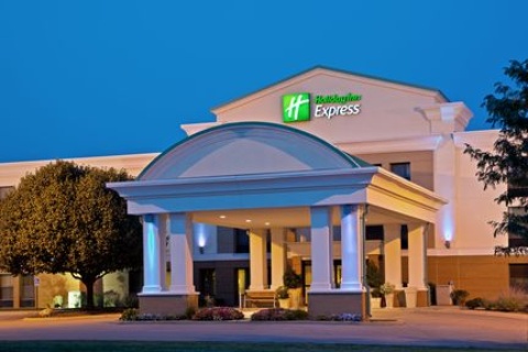 Holiday Inn Express Indianapolis Airport, An Ihg Hotel