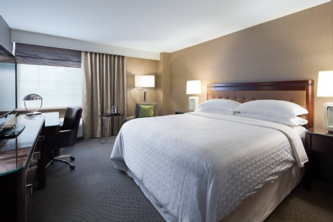 Sheraton Pittsburgh Airport Hotel , PA 15108 near Pittsburgh International Airport View Point 24