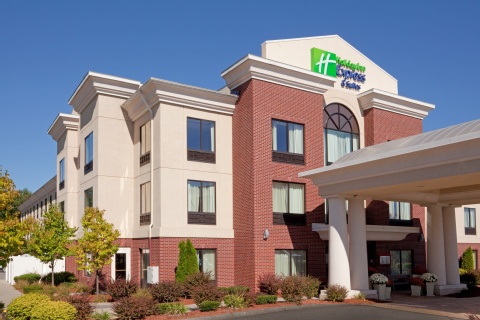 Holiday Inn Express & Suites Manchester Airport