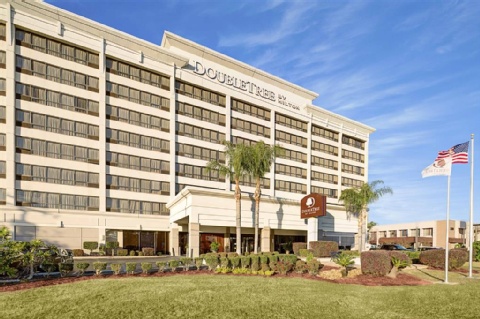 DoubleTree by Hilton New Orleans Airport , LA 70062 near Louis Armstrong New Orleans International Airport  View Point 2