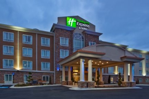 Holiday Inn Express & Suites Atlanta Arpt West