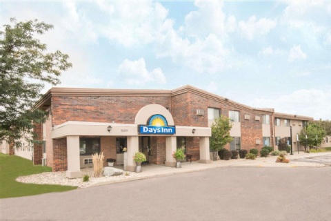 Days Inn By Wyndham Sioux Falls Airport