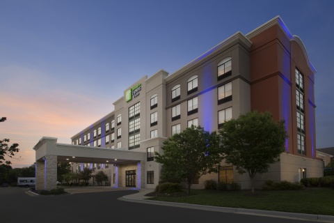 Holiday Inn Express & Suites Baltimore Bwi Airport North