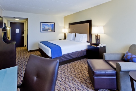 Holiday Inn Express Baltimore-Bwi Airport West Hotel  , MD 21076 near Baltimore-washington International Thurgood Marshall Airport View Point 36