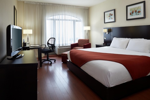 Holiday Inn & Suites Montreal Airport , QC H8T 1A6 near Montreal-Pierre Elliott Trudeau Int. Airport View Point 17