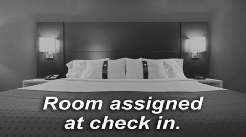 Holiday Inn & Suites Montreal Airport , QC H8T 1A6 near Montreal-Pierre Elliott Trudeau Int. Airport View Point 22