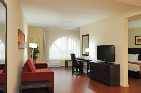 Holiday Inn & Suites Montreal Airport , QC H8T 1A6 near Montreal-Pierre Elliott Trudeau Int. Airport View Point 27