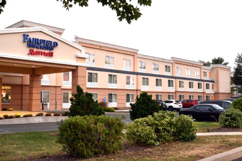 Fairfield Inn & Suites By Marriott Hartford Airport