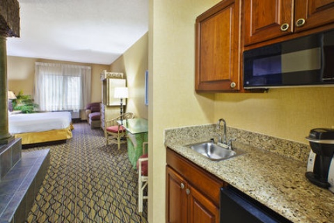 Holiday Inn Express Hotel and Suites Belleville , MI 48111 near Detroit Metropolitan Wayne County Airport View Point 20