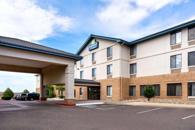 Days Inn & Suites By Wyndham Denver International Airport