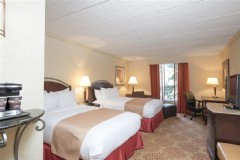 DoubleTree by Hilton Grand Rapids-Airport , MI 49512 near Gerald R. Ford International Airport View Point 14