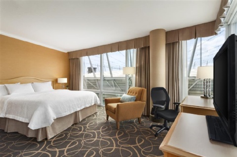 Hampton Inn & Suites, by Hilton - Vancouver Downtown , BC V6B 2A8 near Vancouver Cruise Port View Point 21