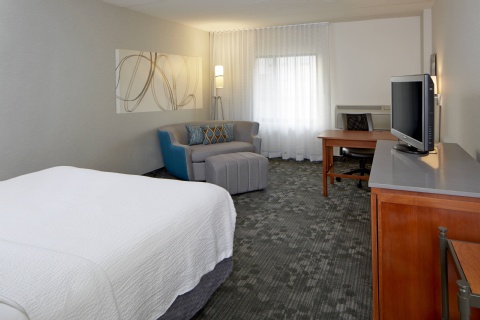 Courtyard by Marriott Bloomington by Mall of America , MN 55425 near Minneapolis-saint Paul International Airport (wold-chamberlain Field) View Point 23