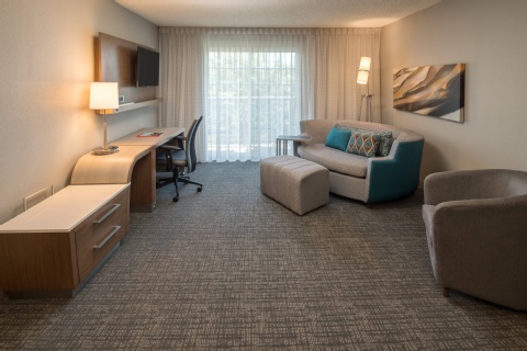 Courtyard by Marriott Portland North , OR 97217 near Portland International Airport View Point 23