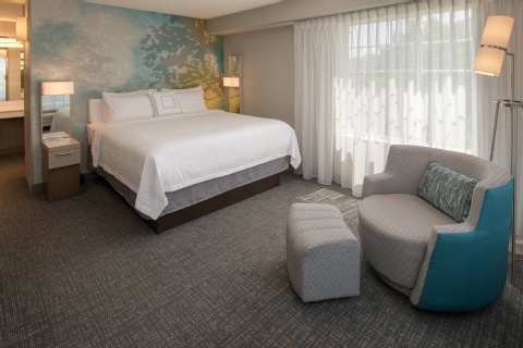 Courtyard by Marriott Portland North , OR 97217 near Portland International Airport View Point 24