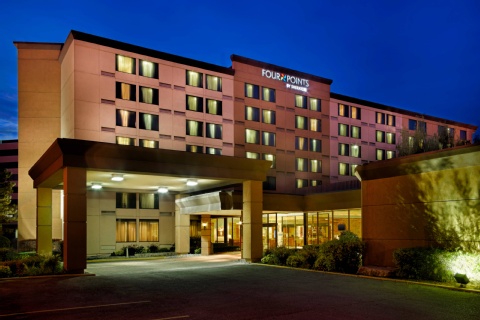 Four Points by Sheraton Toronto Airport , ON L4V 1E4 near Toronto Pearson Airport View Point 1