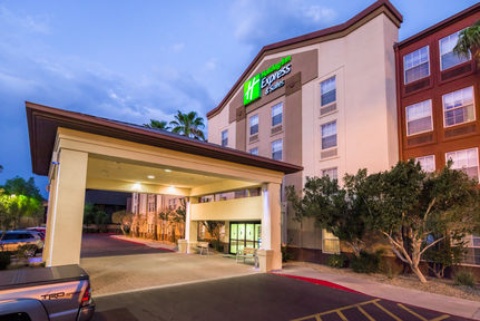 Holiday Inn Express & Suites Phoenix Airport , AZ 85034 near Sky Harbor International Airport View Point 1