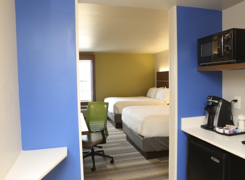 Holiday Inn Express & Suites Phoenix Airport , AZ 85034 near Sky Harbor International Airport View Point 23