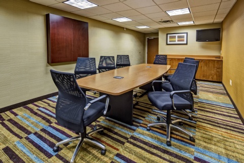 Fairfield Inn and Suites by Marriott Oklahoma City Airport , OK 73108 near Will Rogers World Airport View Point 5