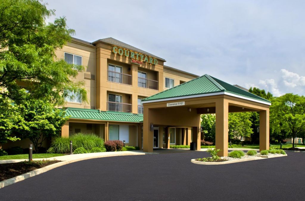 Sonesta Select Allentown Bethlehem Airport , PA 18018 near Lehigh Valley International Airport View Point 1