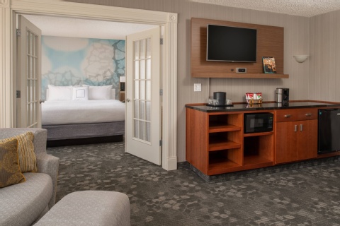 Courtyard By Marriott Portland Airport