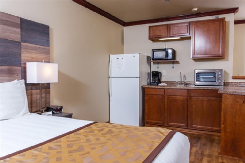 Hotel J Green Bay , WI 54313 near Green Bay Austin Straubel International Airport View Point 43