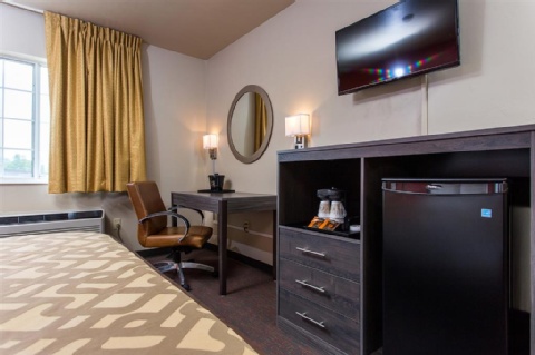 Hotel J Green Bay , WI 54313 near Green Bay Austin Straubel International Airport View Point 76