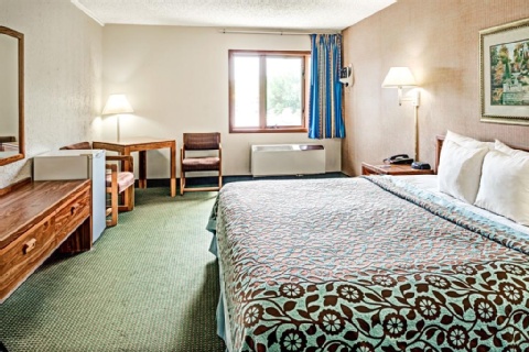 BridgePointe Inn & Suites by BPhotels, Council Bluffs, Omaha Area , IA 51501 near Eppley Airfield View Point 9