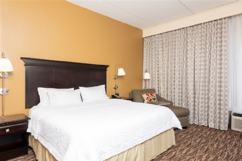 Hampton Inn & Suites Cleveland-Airport/Middleburg Heights , OH 44130 near Cleveland Hopkins International Airport View Point 13