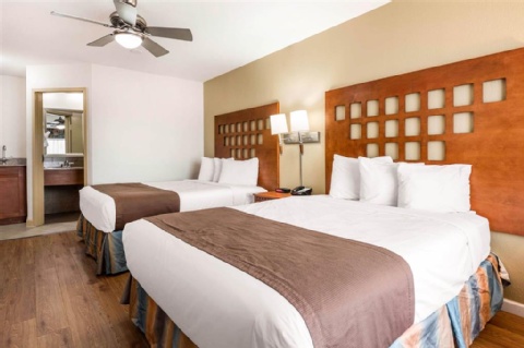 Rodeway Inn & Suites Fort Lauderdale Airport & Cruise Port , FL 33312 near Fort Lauderdale-hollywood International Airport View Point 22