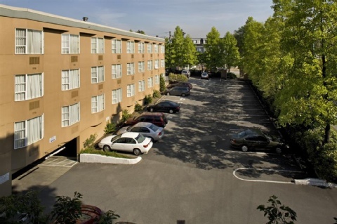 Best Western Plus Vancouver Airport , BC V6P 6L6 near Vancouver International Airport View Point 14