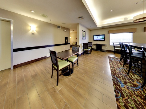 Holiday Inn Express Hotel & Suites - Edmonton International Airport, an IHG Hotel , AB T9E 8E2 near Edmonton International Airport View Point 22