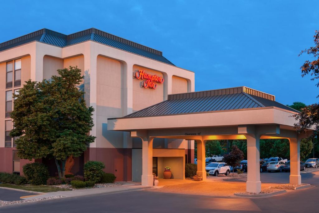 Hampton Inn Des Moines-Airport , IA 50321 near Des Moines International Airport View Point 1