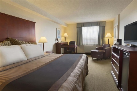 Travelodge Hotel by Wyndham Vancouver Airport , BC V6X 3K4 near Vancouver International Airport View Point 6